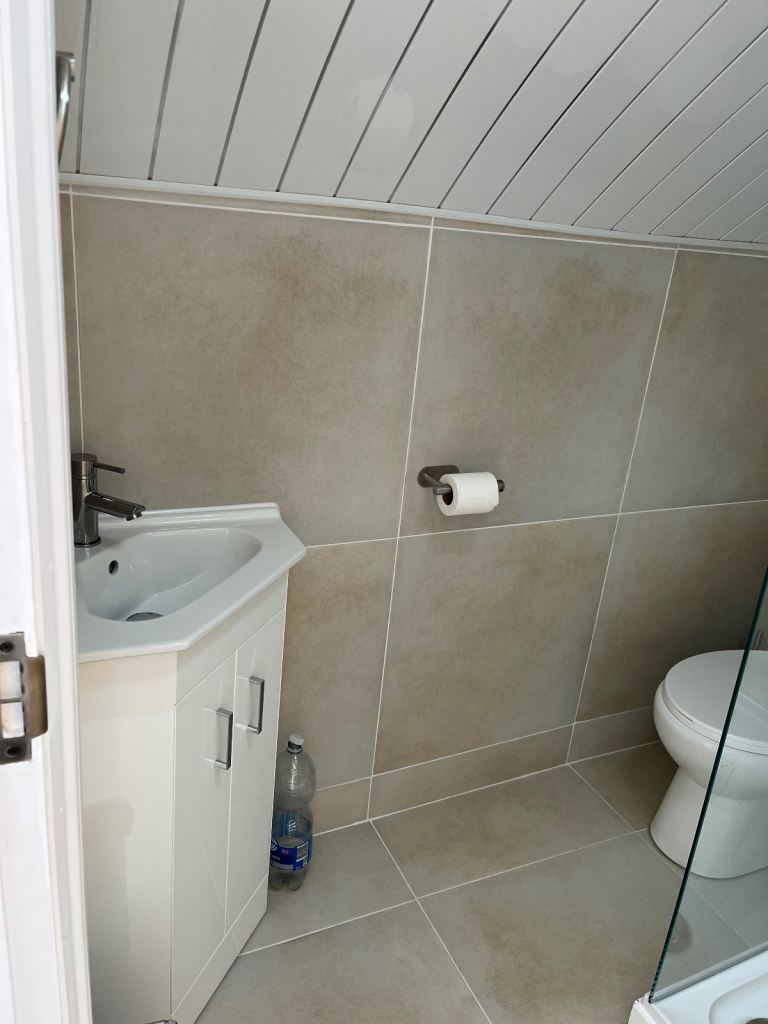 🏡 Modern En-Suite Double Room in Barking | £850 PCM | Bills Inclusive Single-female IG11 9AF