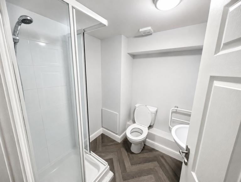 2 Bed, 2 Bath Flat with Free Parking, Bills Included, Leicester West End (LE3) Leicester, Leicestershire £1,250pm