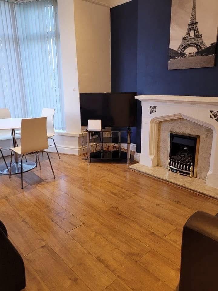 DOUBLE ROOM TO RENT – HU3 6AT – £412 PCM
