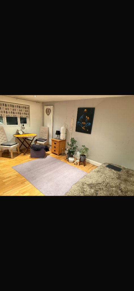 Loft room with ensuite for rent North London, London £1,100pm@N10 1AN