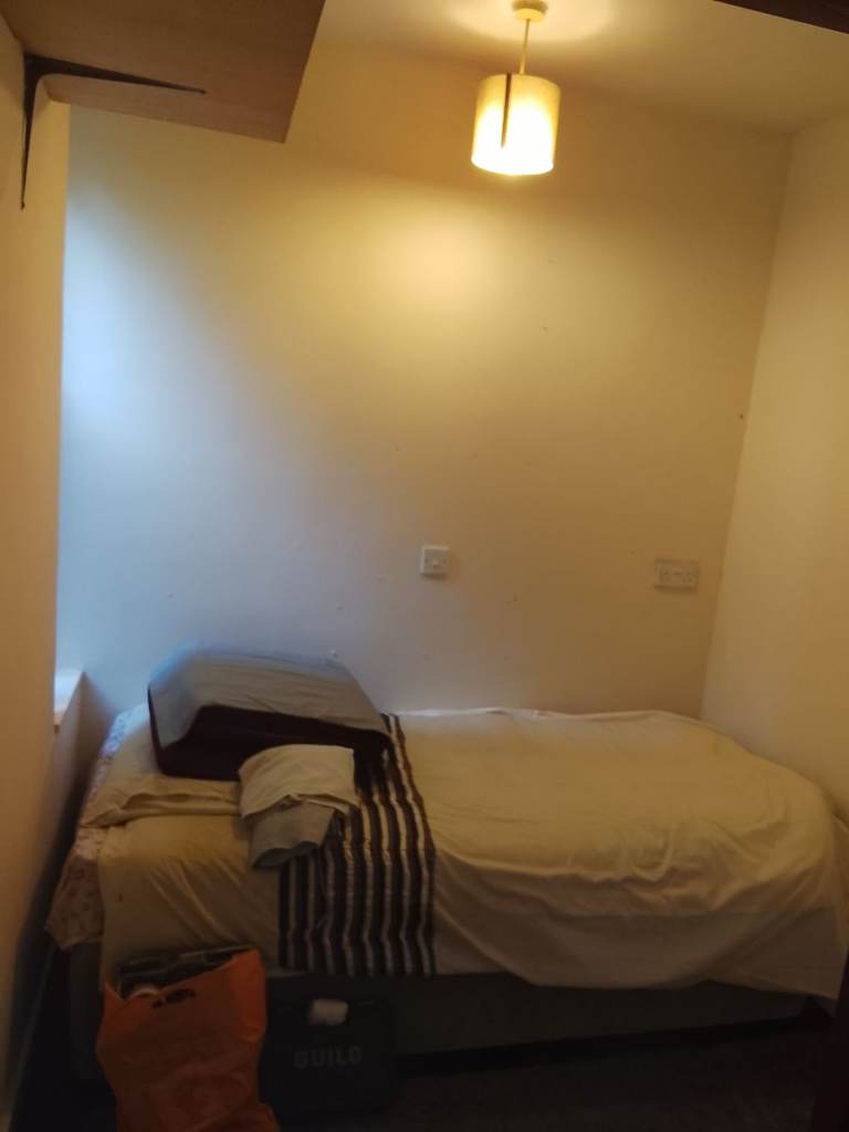 Herne Hill - Self-contained studio apartment Brixton, London SE24 0HB