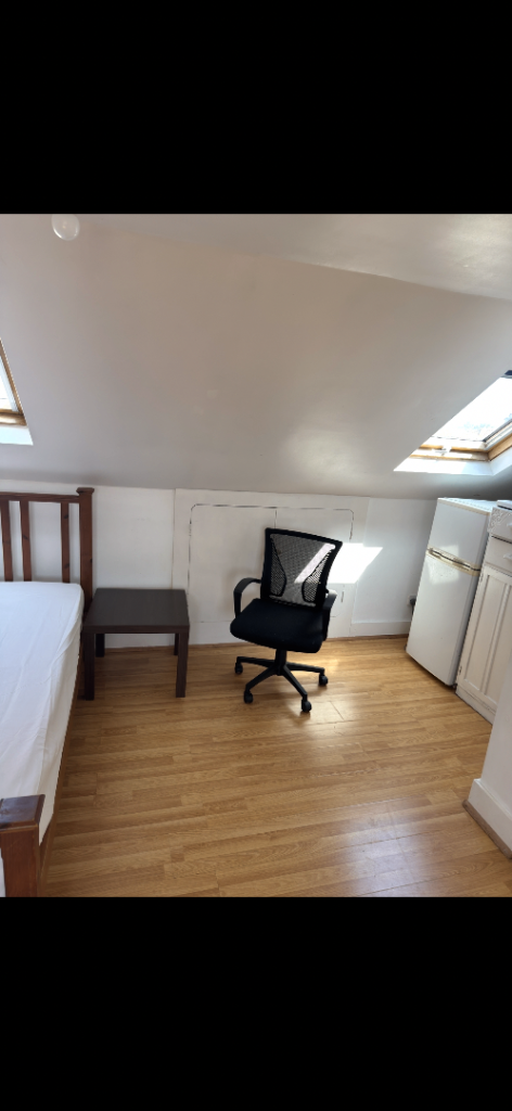 🏡 LUXURIOUS LARGE EN-SUITE ROOM | E17 8JE | ALL BILLS INCLUDED