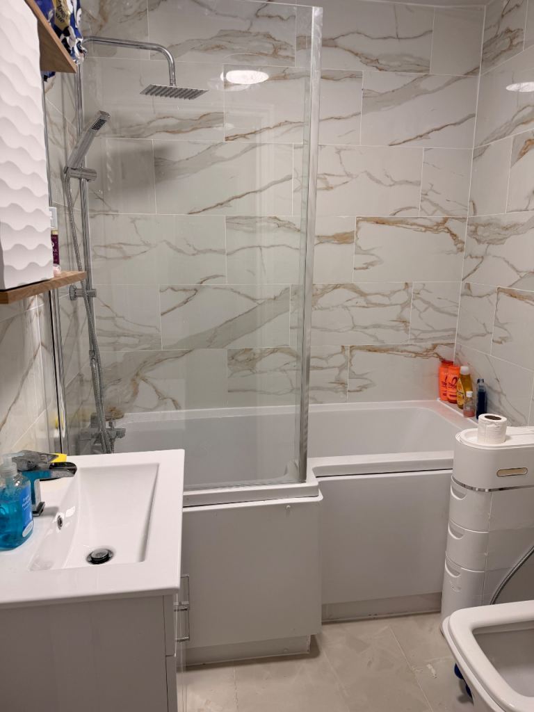 Double room to rent for Muslim Couple at Sheppey rd, Dagenham RM9 4JU