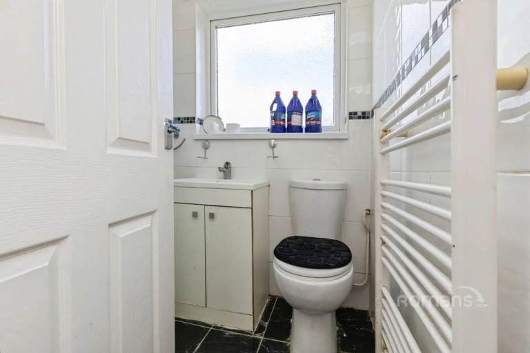 Double room to rent in Lodge Causeway Fishponds BS16 4PW