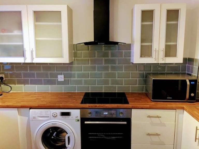 🏡 Stunning Furnished Double Room in Goodmayes, RM8 1YQ | £750 PCM | 5 Mins to Elizabeth Line