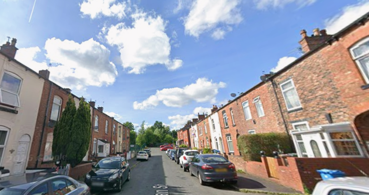 3/4 bedroom terraced house at Hardman Street, Failsworth M35 0BB