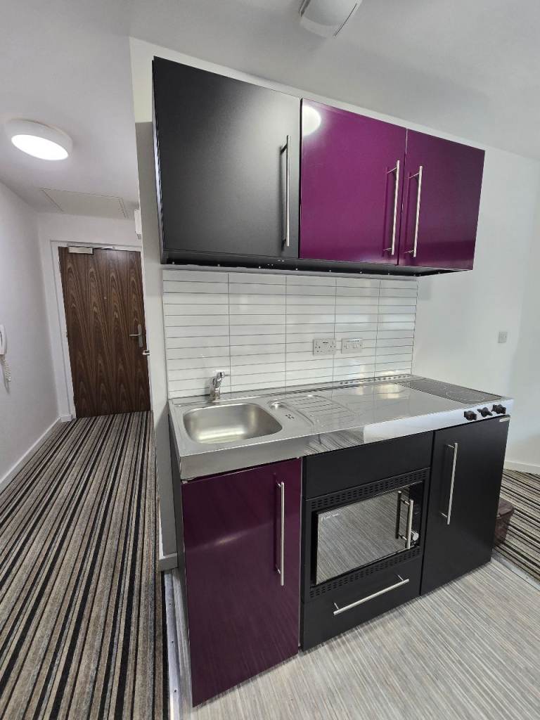 Modern Studio for Students in Bournemouth (BH1 2PE)