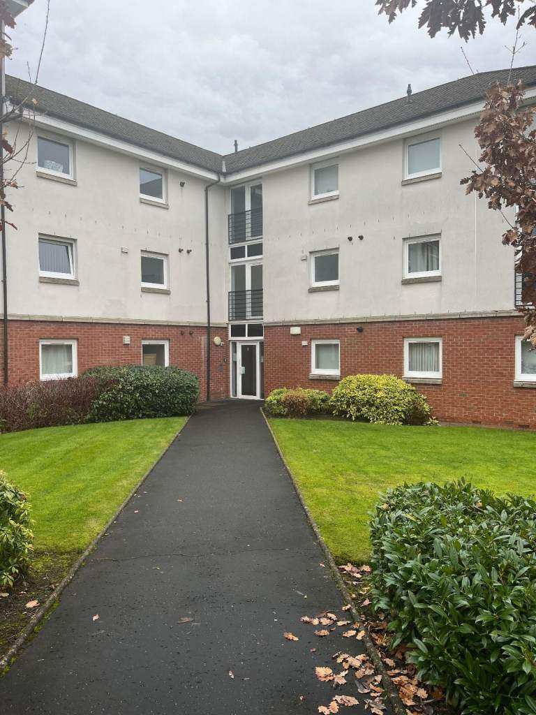 2 Bedroom Flat For Rent at Craigs court, Anniesland (G13 2US)