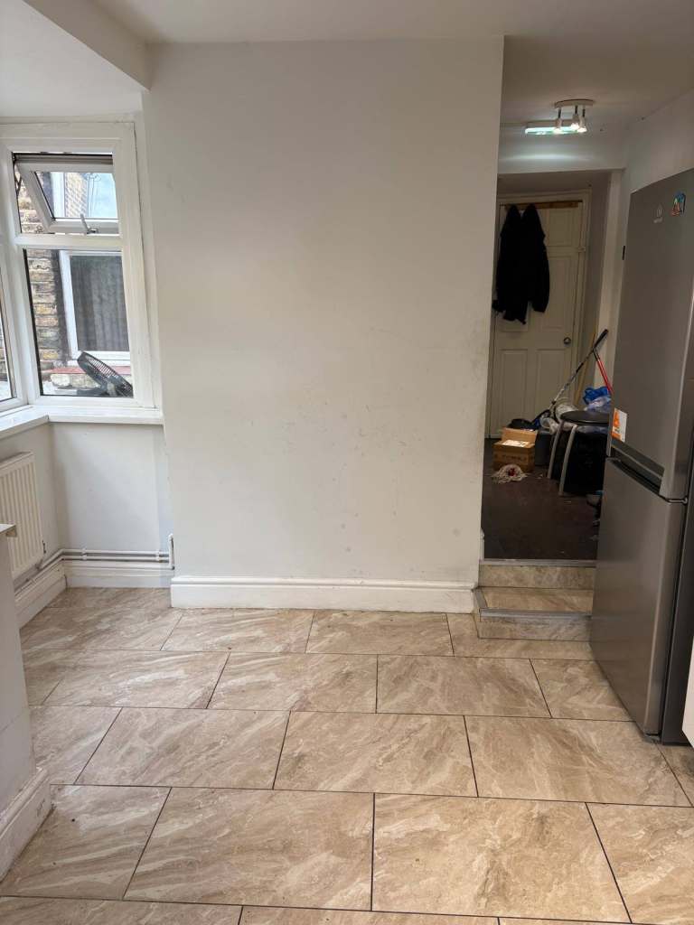 ✨ SPACIOUS VICTORIAN DOUBLE ROOM | £750 SINGLE / £850 COUPLES | Forest Gate E7 9LE
