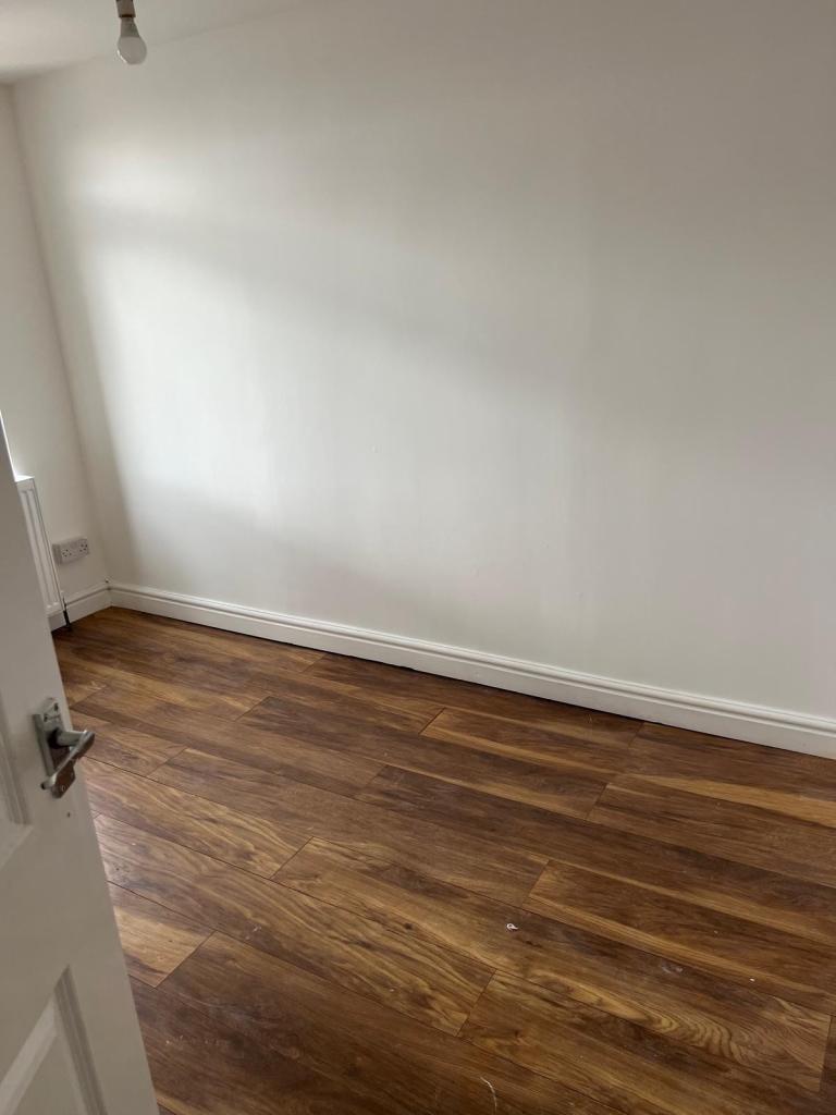 🏡 2 Bedroom Property with Spacious Living Room – Hertford rd, Enfield EN3 5JF  📍 Enfield, London 💷 £2,050 PCM
