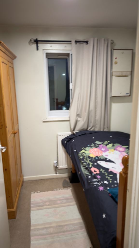 Single room (TW4 5ED)