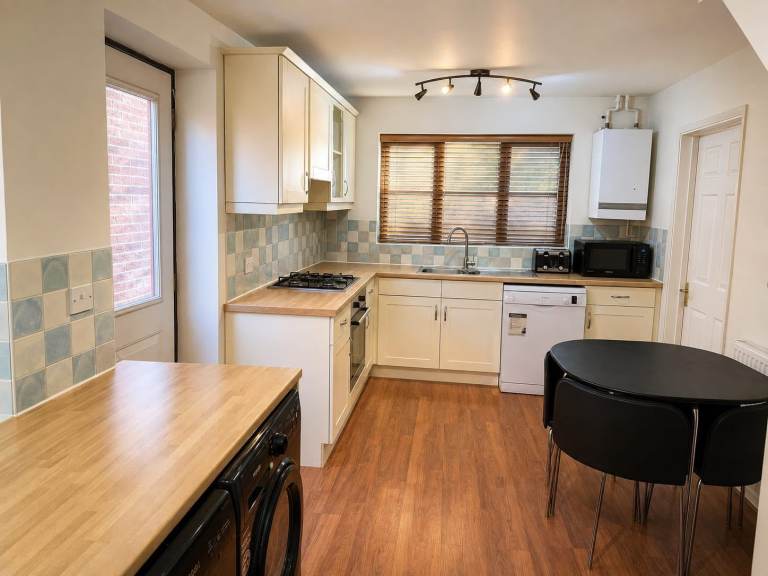 Room in a Shared House, Angora Close Shenley Brook End, MK5