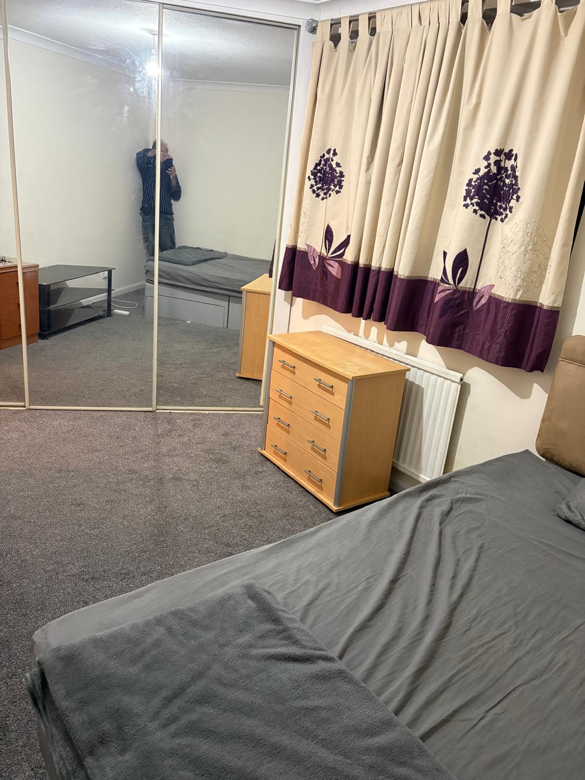 🏡 Furnished Double Room to Rent – Oldbrook, Milton Keynes, MK6 2PG