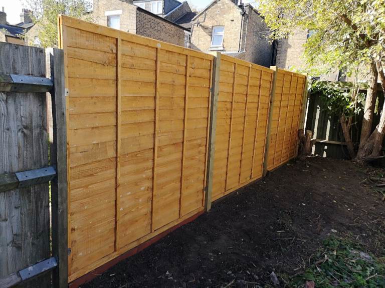 Large double room in a friendly houseshare (N17)