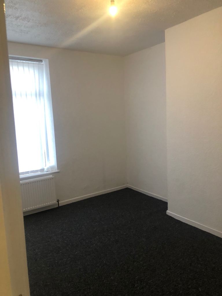 3/4 bedroom terraced house at Hardman Street, Failsworth M35 0BB