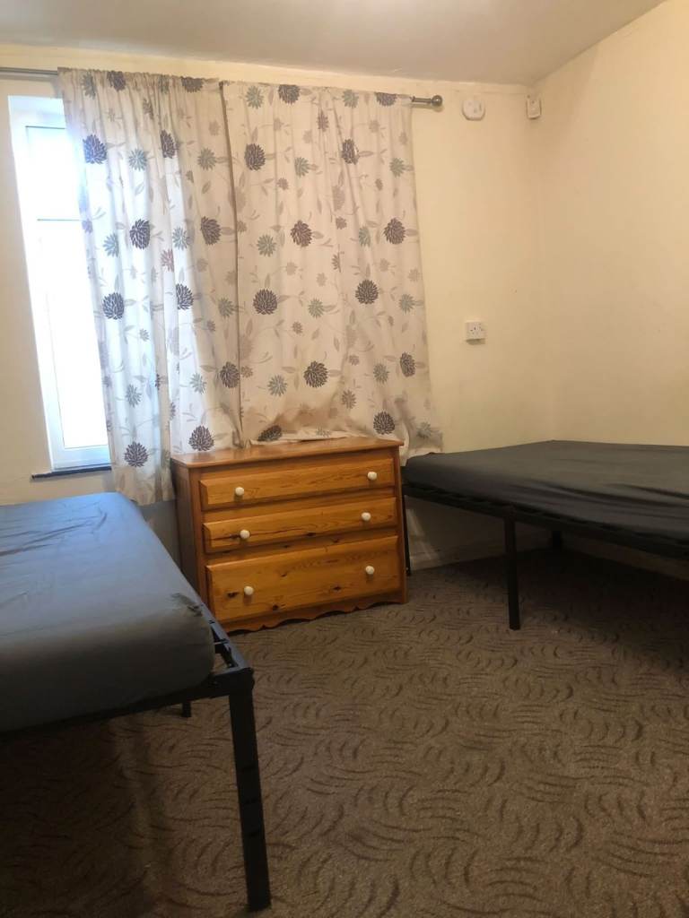 Double room to rent in Lodge Causeway Fishponds BS16 4PW