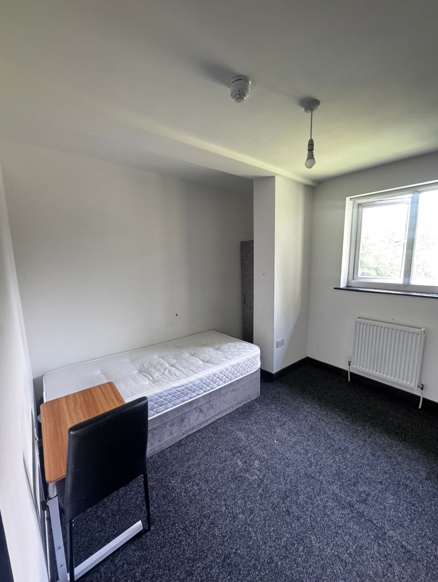 2 Studio is available to rent at Moston Ln M9 4HU (all bills incl)