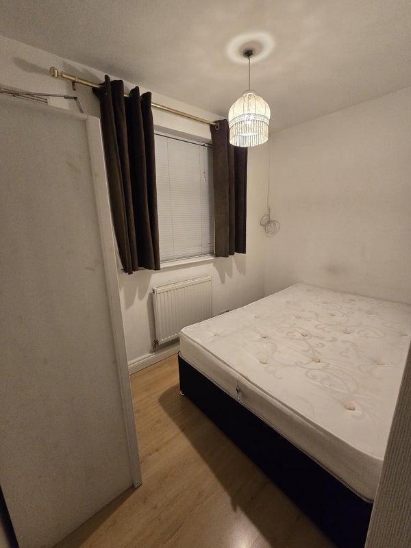 🏡 Fully Furnished Single Room to Rent – Coventry, CV5 8DH