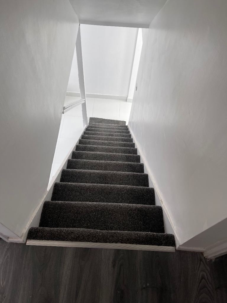 Rooms near to JLR, Hospital (CV3)