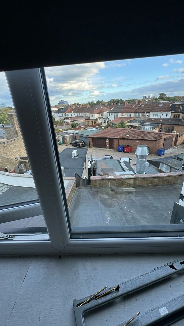 🏡 2 Studio style En-suite ROOMS – EASTERN AVENUE, NEWBURY PARK, ILFORD IG2 7HU