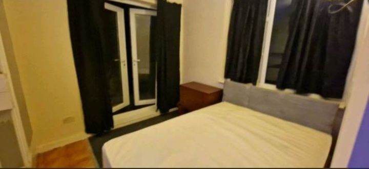 🏡 Furnished Ground-Floor Studio Flat in Dagenham, RM9 6AJ | £950 PCM | All Bills Inclusive