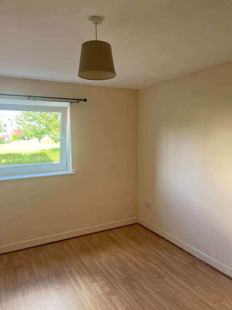 2 Bedroom Flat For Rent at Craigs court, Anniesland (G13 2US)