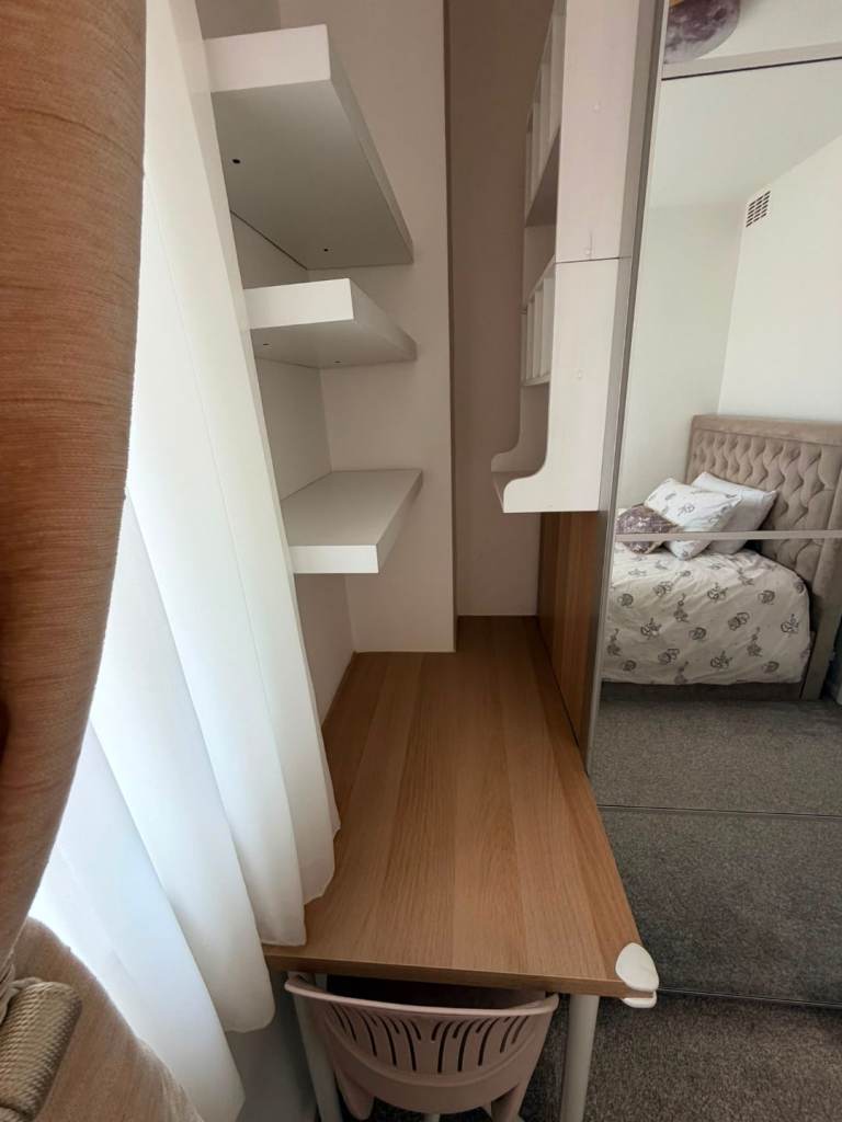 1 Bed Flat Nearby Central London 1GB/Wi-Fi & Full Kitchen (W6 8PS)