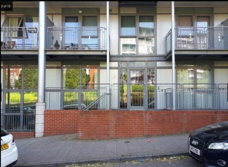 🏙️✨ Luxury 2-Bedroom Furnished Apartment in Birmingham B15 2BG – Park Central | Balcony + Parking! 🚗🌳