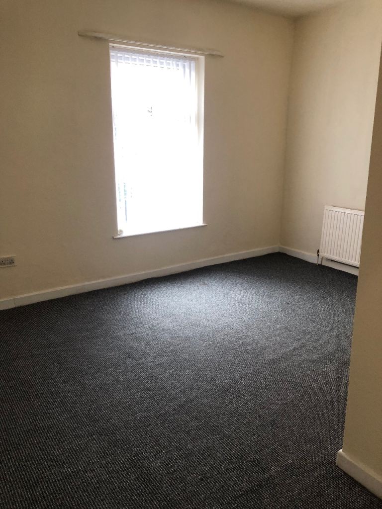 1-bed Flat to let Rossington st, Failsworth M40 1PQ (Excl. bills)