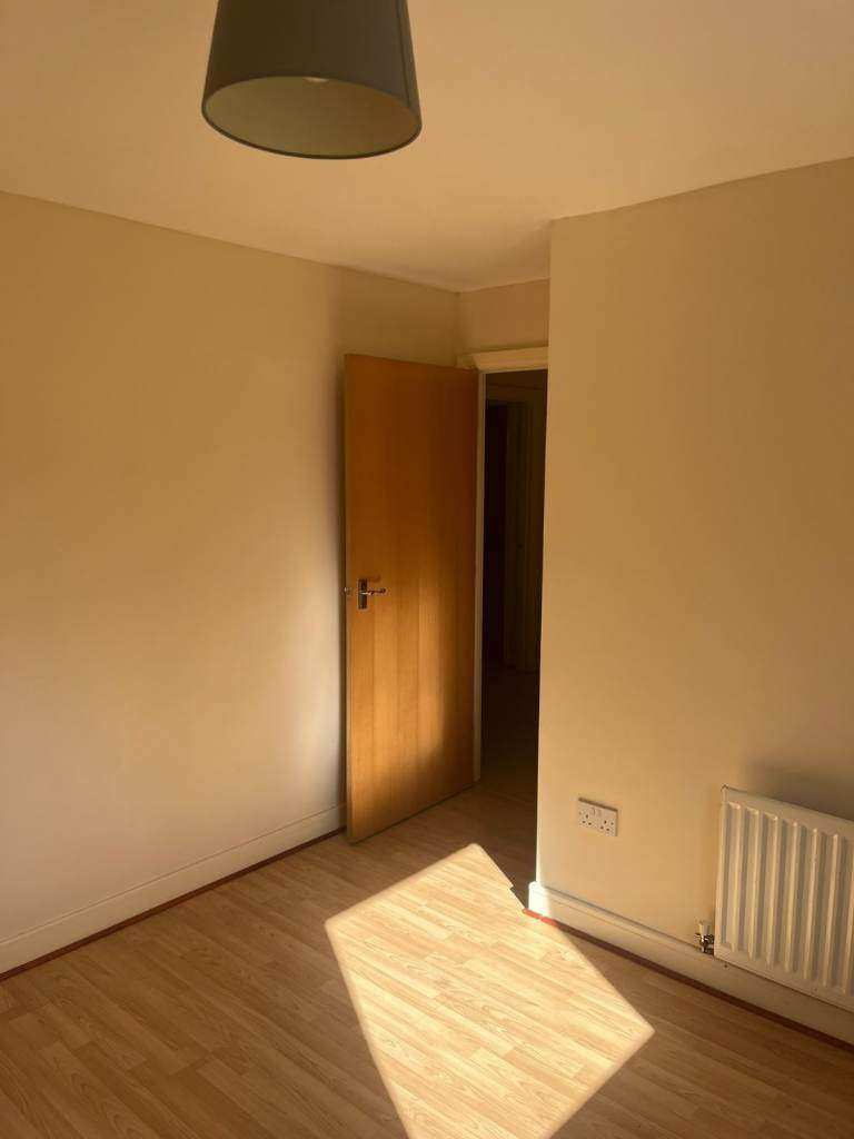 2 Bedroom Flat For Rent at Craigs court, Anniesland (G13 2US)