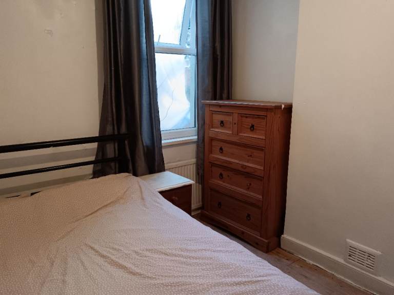 🏠 DOUBLE ROOM TO RENT – GREEN STREET, Plaistow E13 9DA