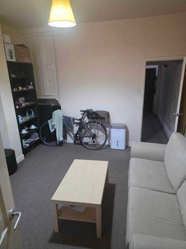🔥 £500 DOUBLE ROOM IN RUSHOLME – FURNISHED & WIFI INCLUDED! M14 7PD  📍 Rusholme, Manchester – M14 7PD