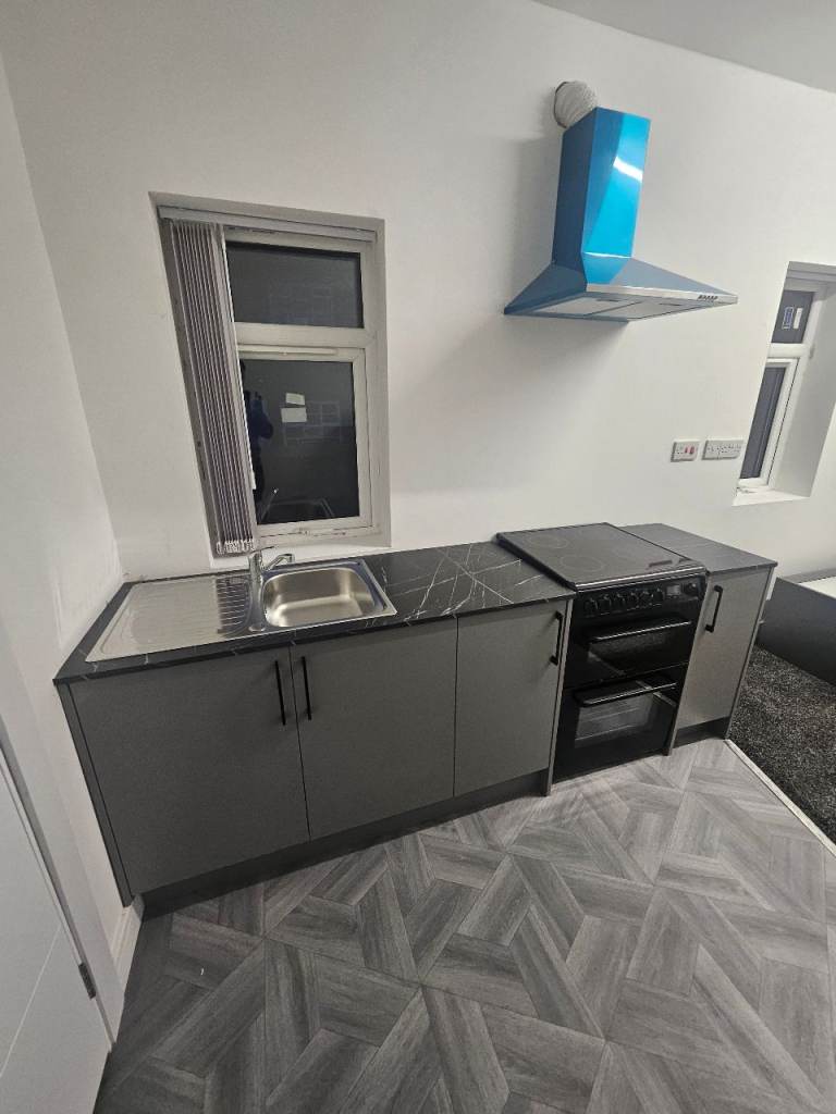 🏡 NEWLY REFURBISHED STUDIO TO LET – ST6 3EA ✨