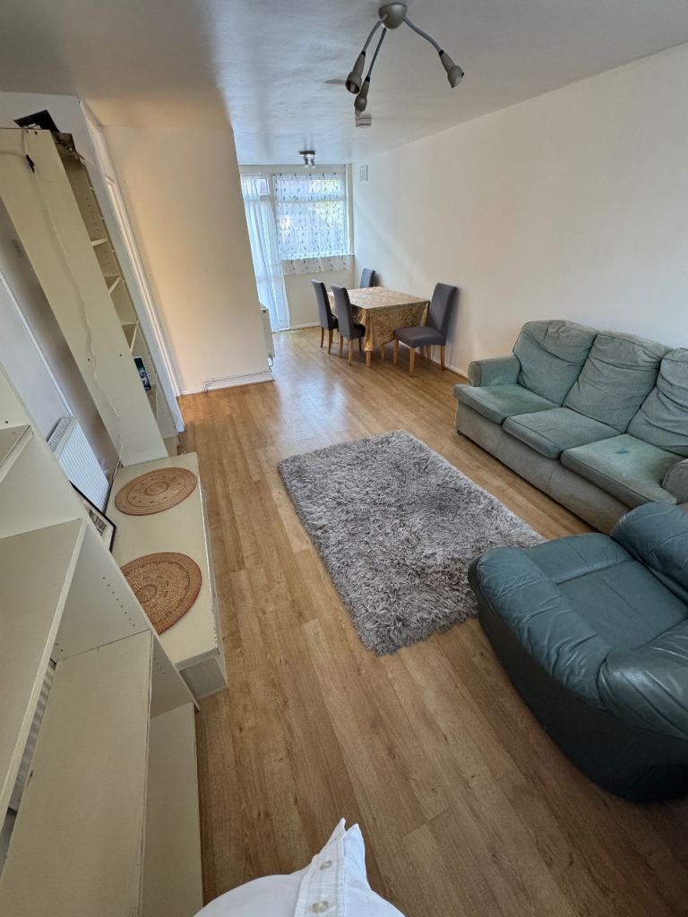🏡 SPACIOUS 2-BEDROOM GROUND FLOOR FLAT – GRANT ROAD, CROYDON CR0 6PJ