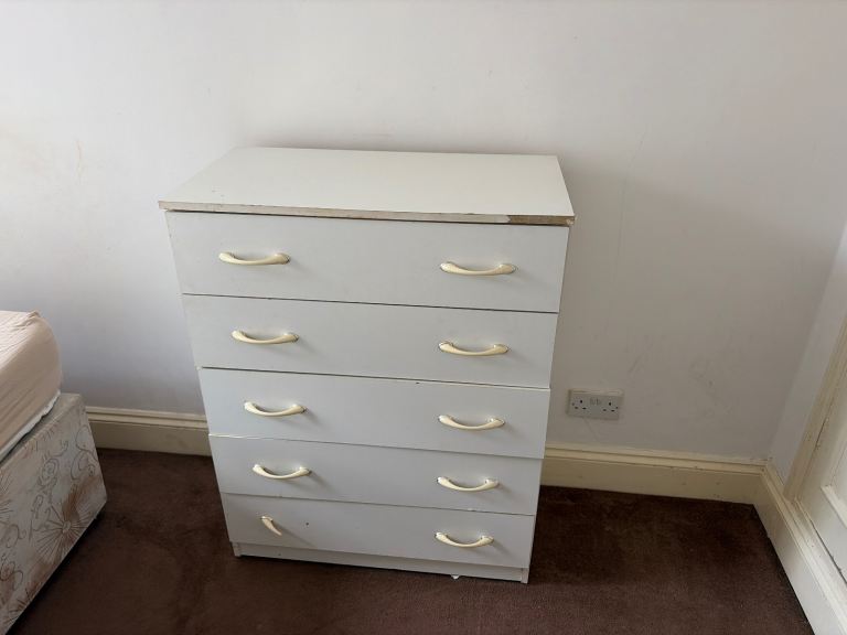 🏡 Double Room in Tooting, SW17 9PZ | £875 PCM | Couples Welcome