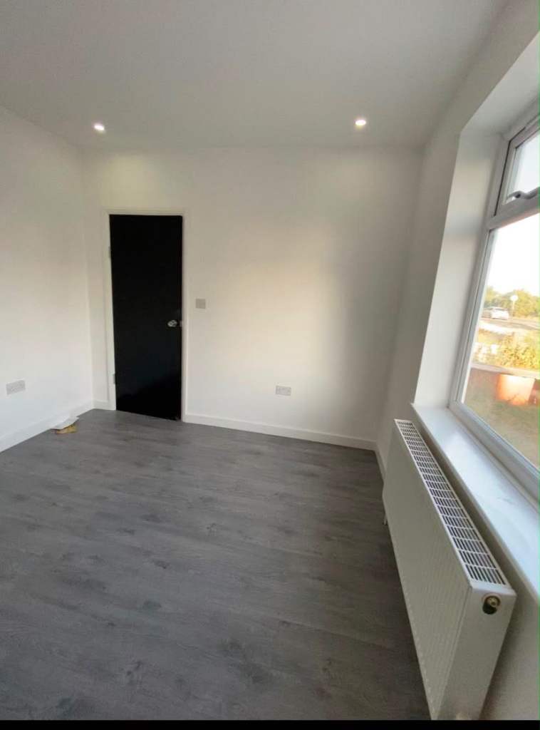 🏡 3-Bedroom House at New rd, Rainham RM13 8SL – Furnished, Refurbished & Great Transport Links! ✨