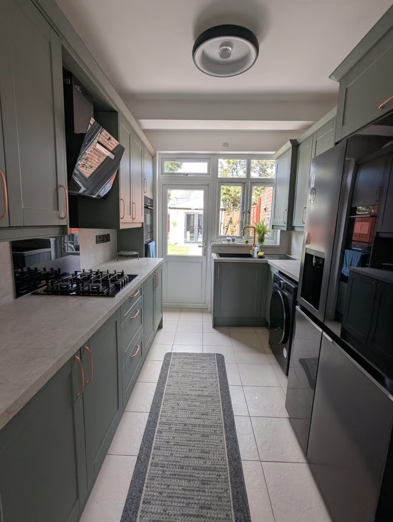 modern Single room to let